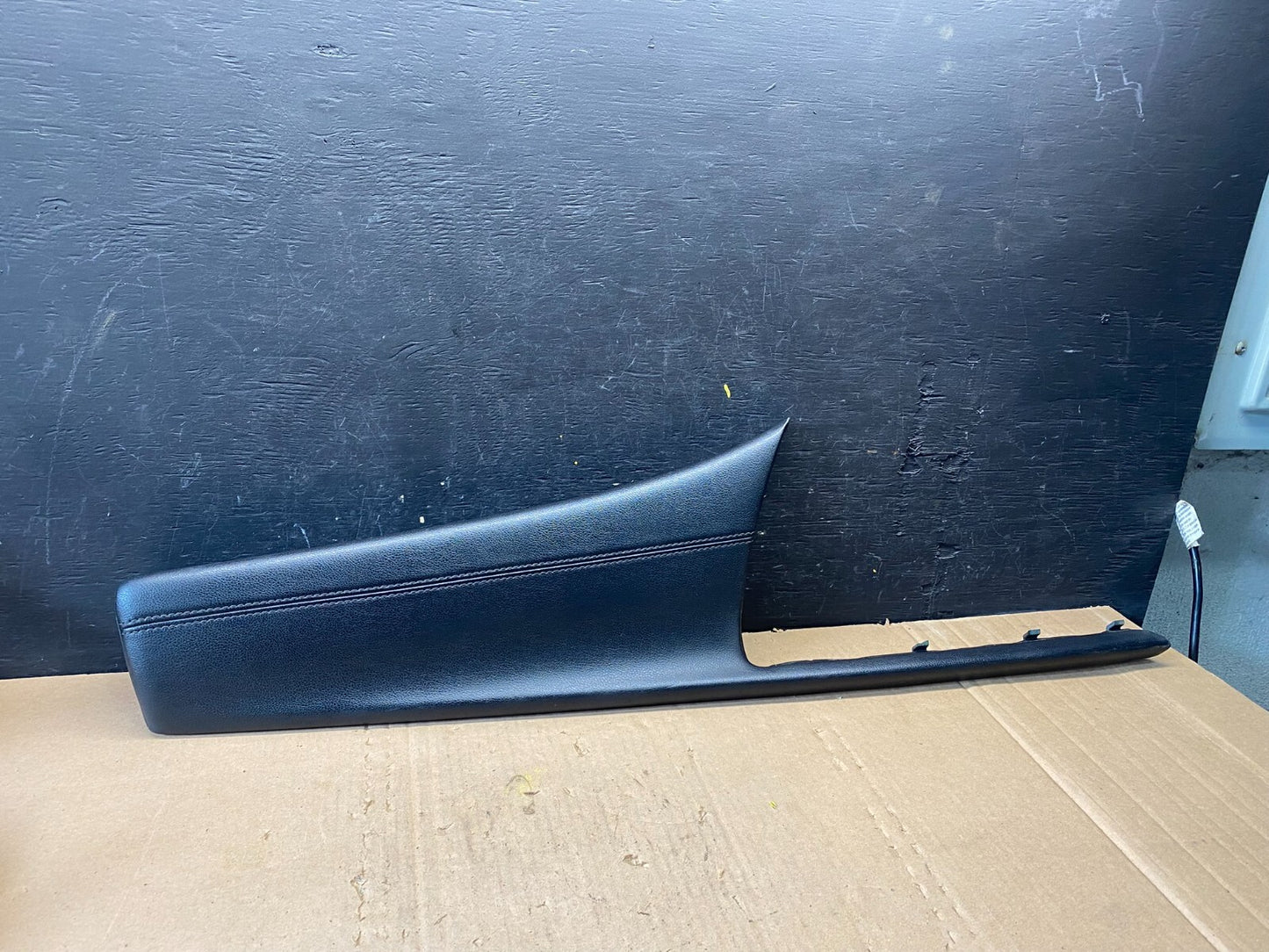 2013 - 2018 Toyota Avalon Right Passenger Side Front Upper Cover M1600 DG0