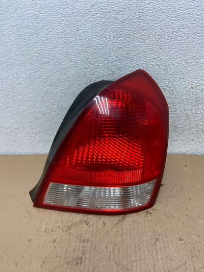 2001 2002 2003 Hyundai Elantra Right Passenger Rh Tail Light AF3234 LK0