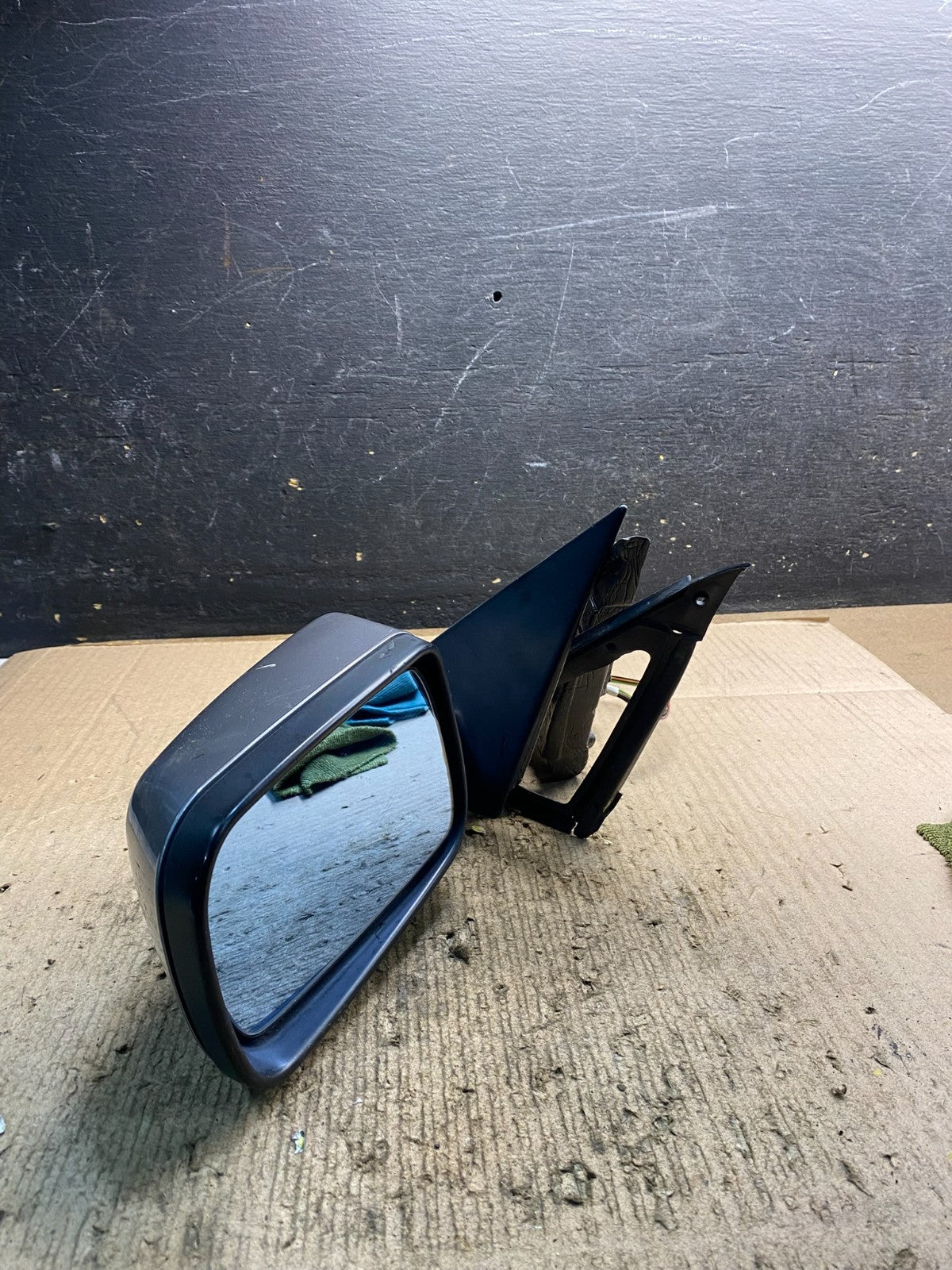 1998 to 2003 BMW 528i 530i E39 Left Driver Side Door View Mirror Z2518 MS8