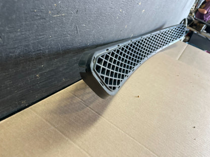 2007 2008 2009 Suzuki XL-7 Front Lower Grill Grille Chrome M6314 DG5