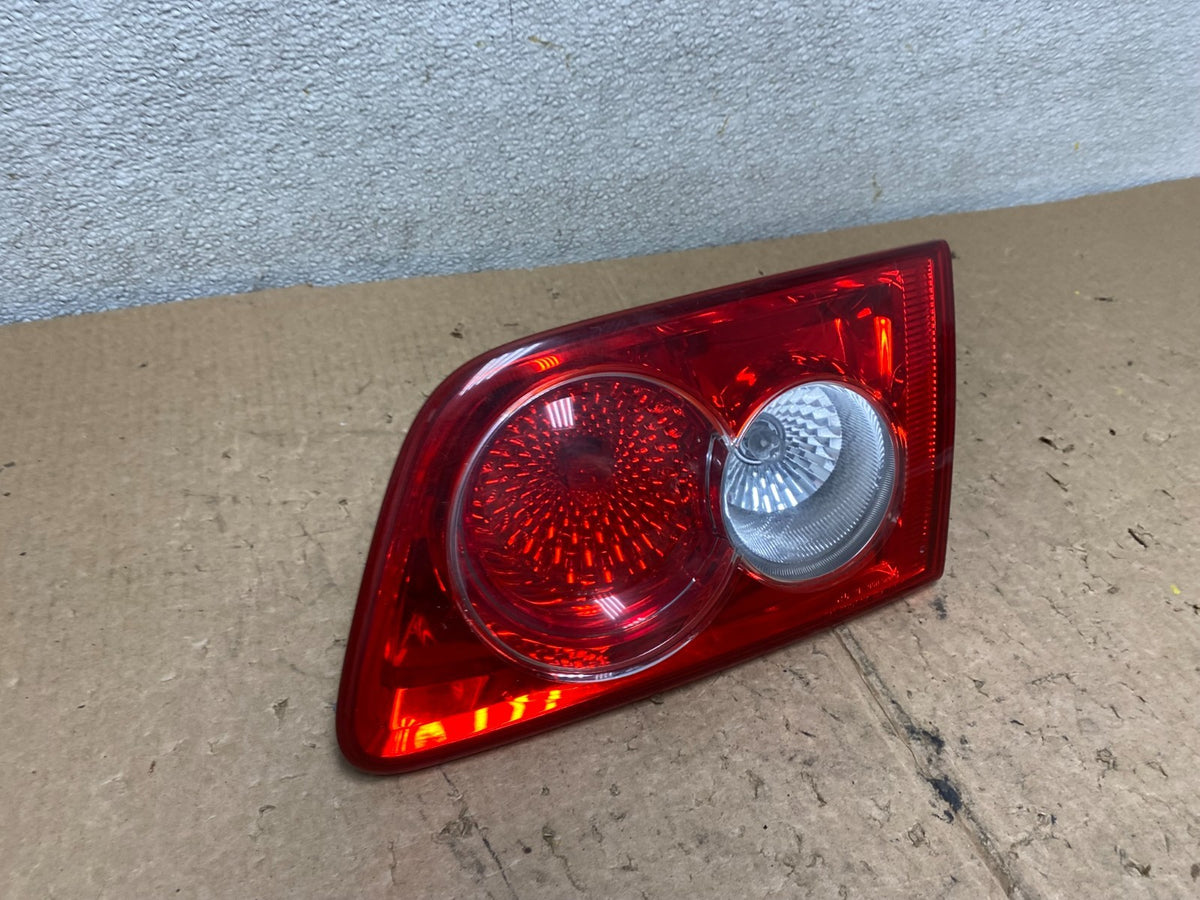 2003 2004 2005 Mazda 6 Right Passenger Inner Tail Light Taillight V3504 DW2