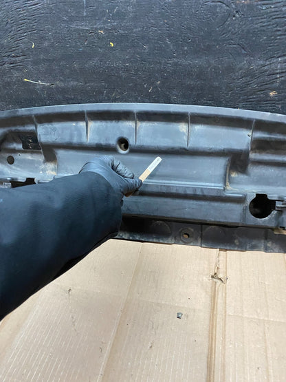 2006 - 2007 Subaru Tribeca Lower Center Engine Cover Trim Oem W4687 DG4