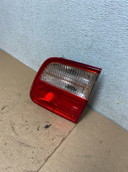 2000-2003 Mercedes-Benz E-Class E320 Wagon Right Passenge Inner Tail Light P52061