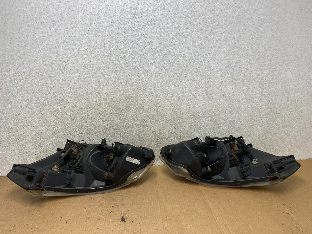2004 to 2009 Nissan Quest Left+Right Black Headlights AI8985 DW7