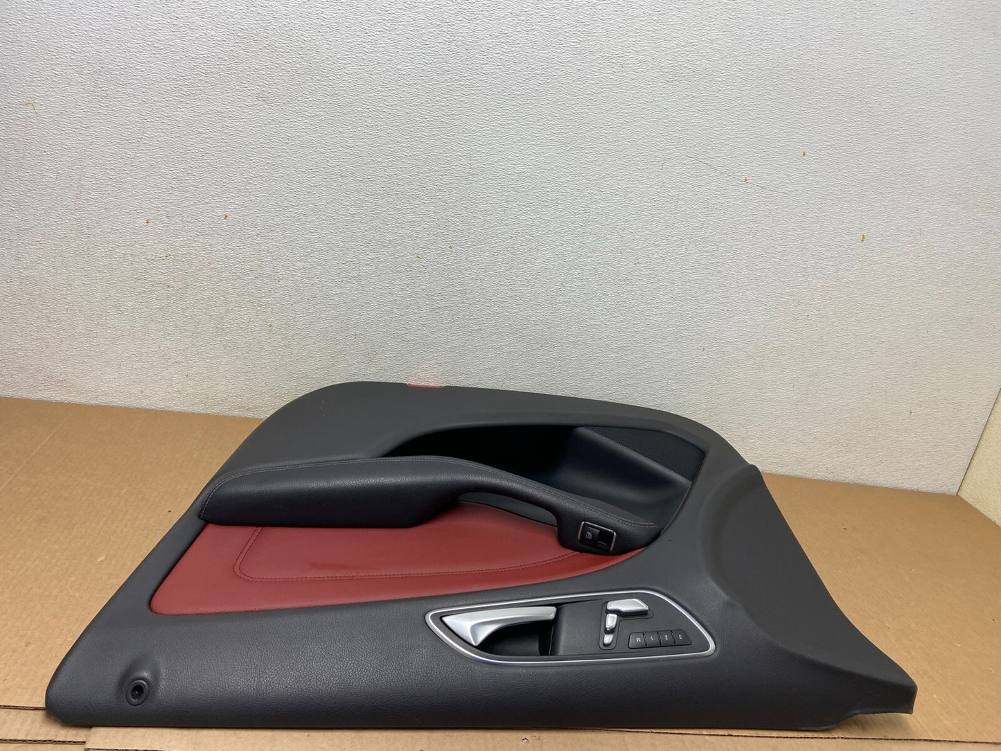 2011-2016 Mercedes B-Class  Front Right Passenger RH Side Panel Door OEM D60705