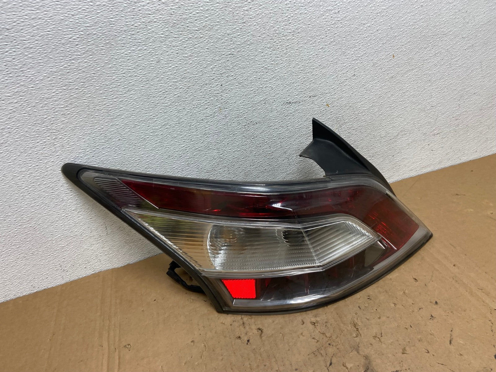 2012 2013 2014 Nissan Maxima Left Driver Lh Side Tail light AD3284 LK2