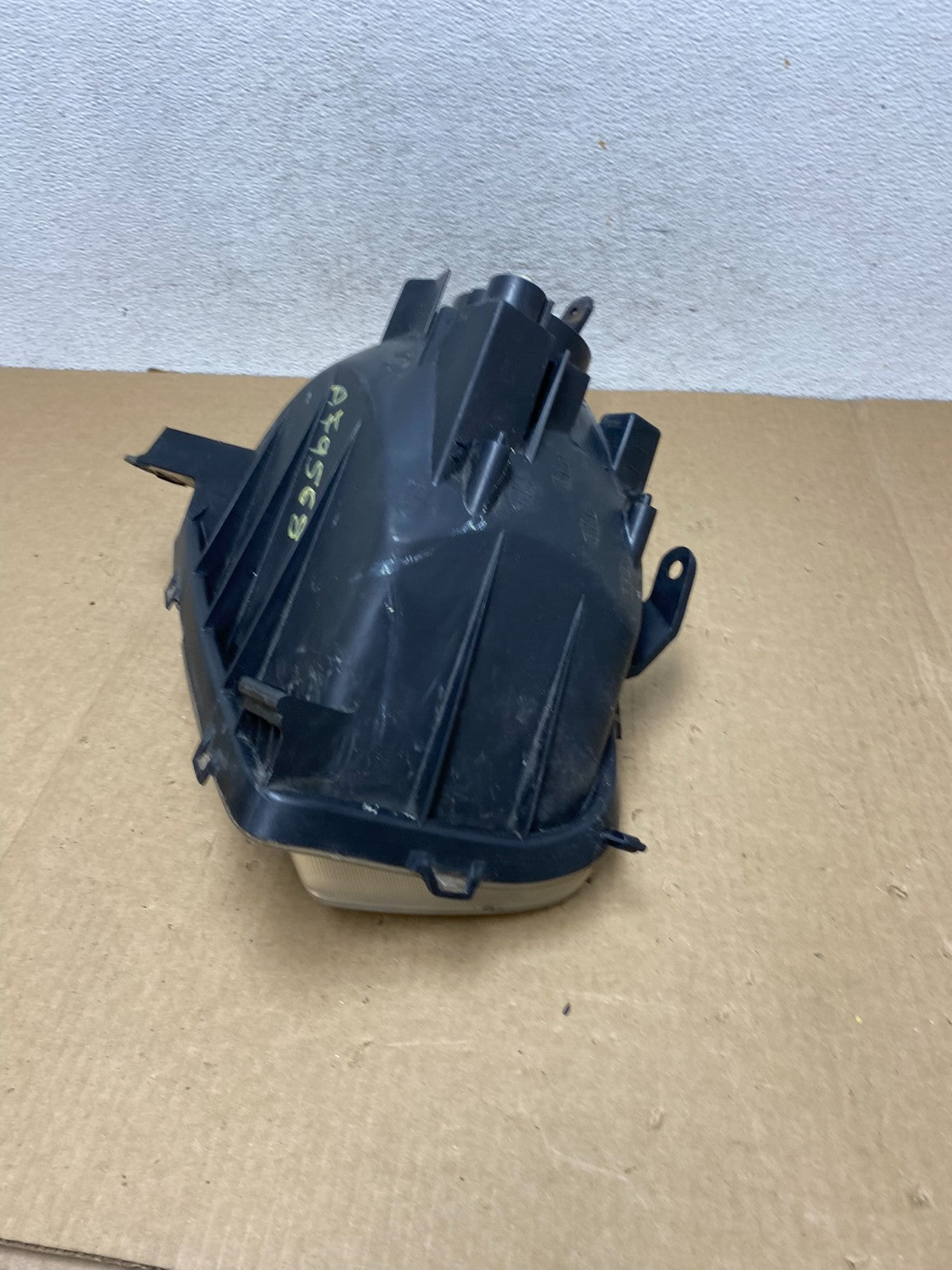2001 - 2003 Toyota Rav4 Left Driver LH Side Headlight Halogen AF9568 DW6