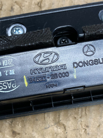 2007 to 2009 Hyundai Santa Fe Center Dashboard Radio Bezel Trim ad1902 DG6