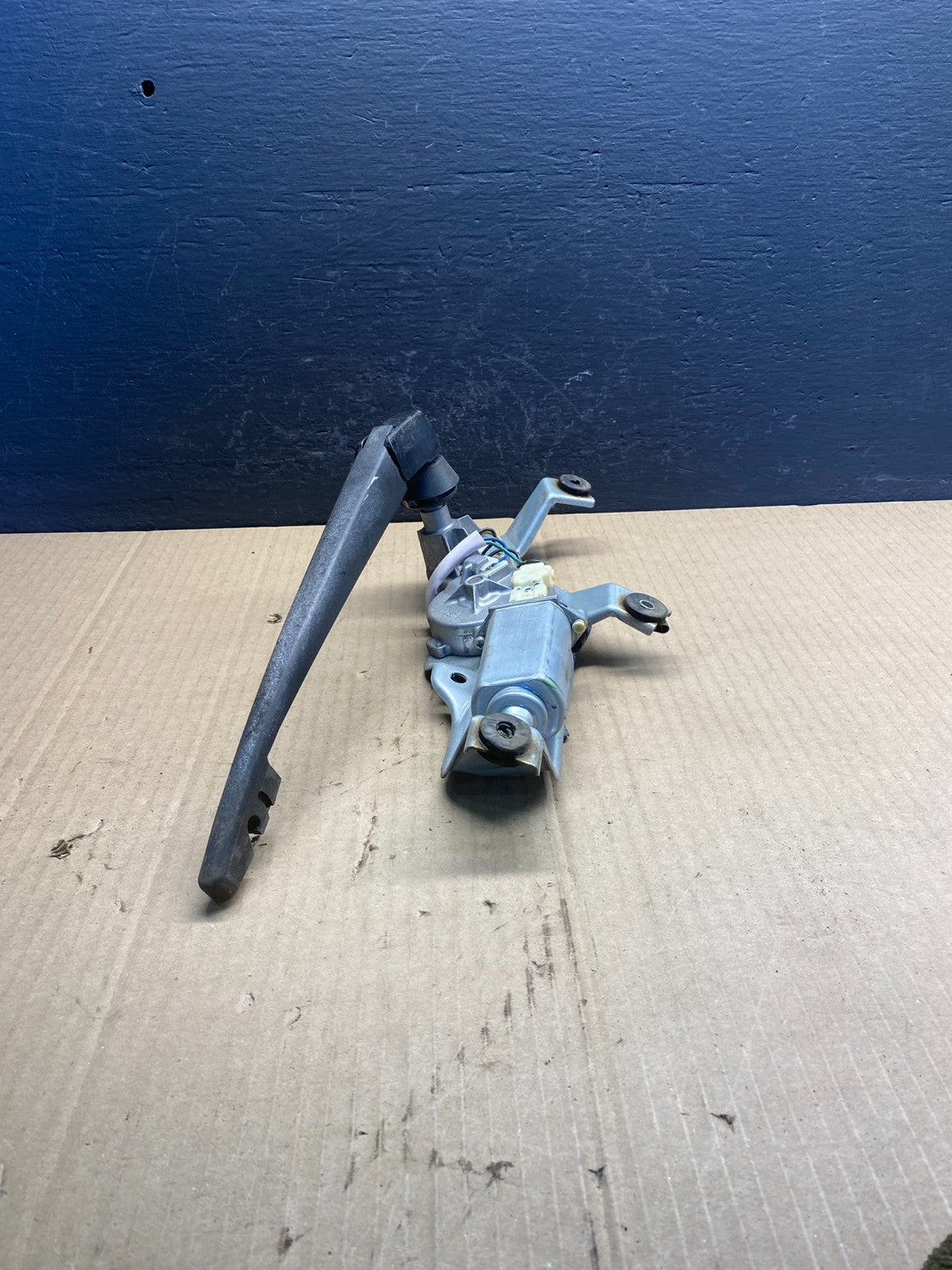 2006 to 2014 Subaru Tribeca Wiper Arm Motor Windscreen Window Rear Oem ac0891 DG2