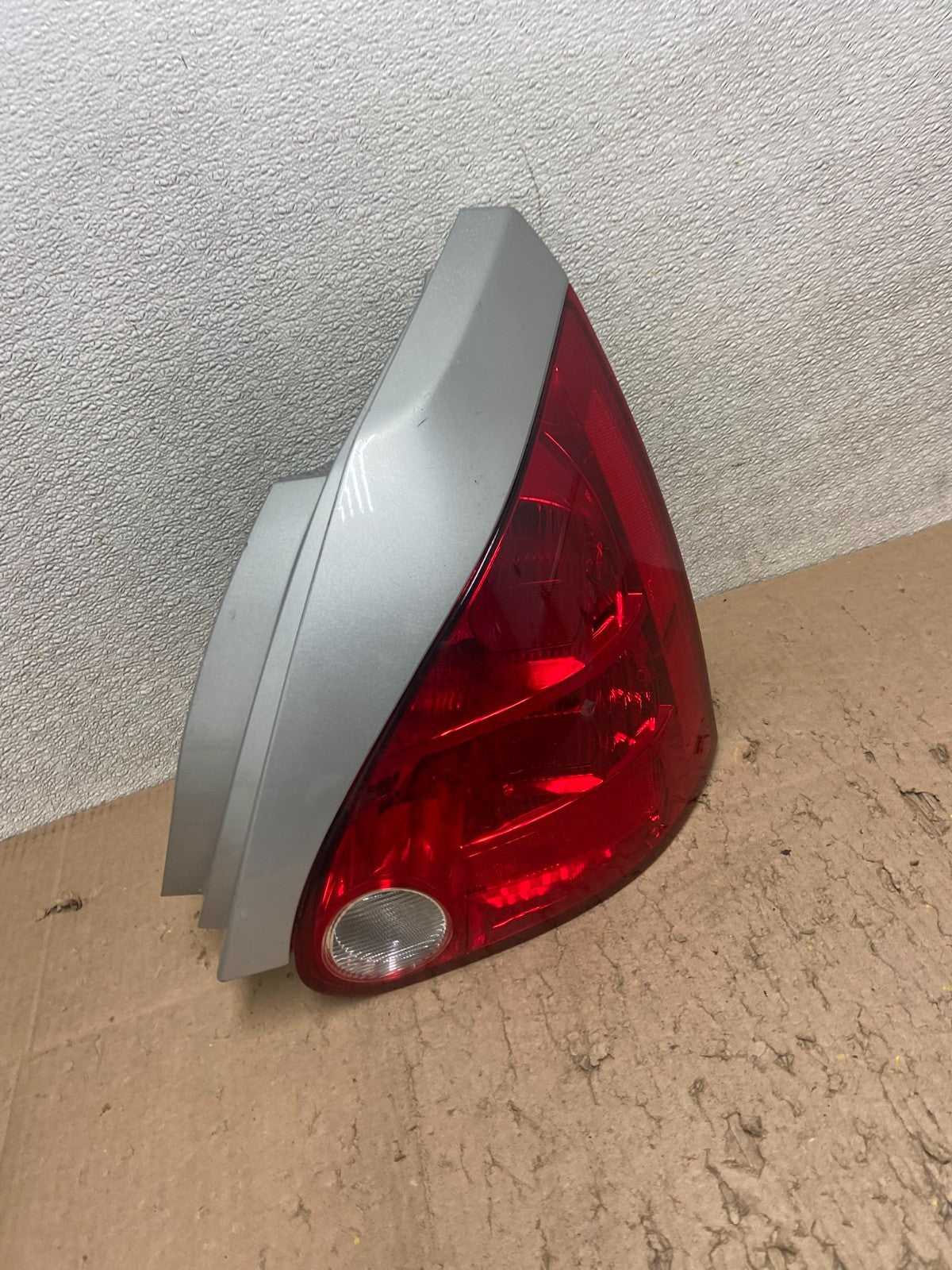 2004 2005 2006 2007 2008 Nissan Maxima Right Passenger Tail Light Oem Y4889 DW2