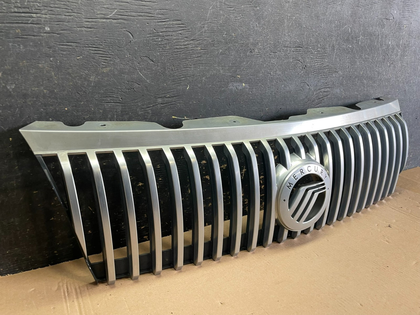 2006 to 2010 Mercury Mountaineer Front Upper Grill Grille Oem z8595 DG1