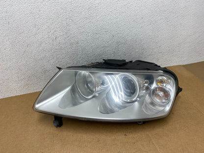 2004 to 2007 Volkswagen Touareg Left Driver Halogen Headlight AE2938 DW0
