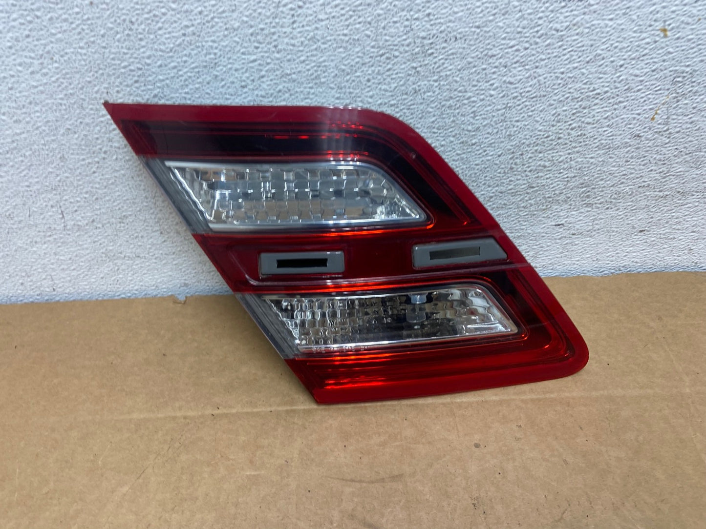 2013 to 2018 Ford Taurus Left Driver Lh Side Tail Light Inner AD5418 LK0