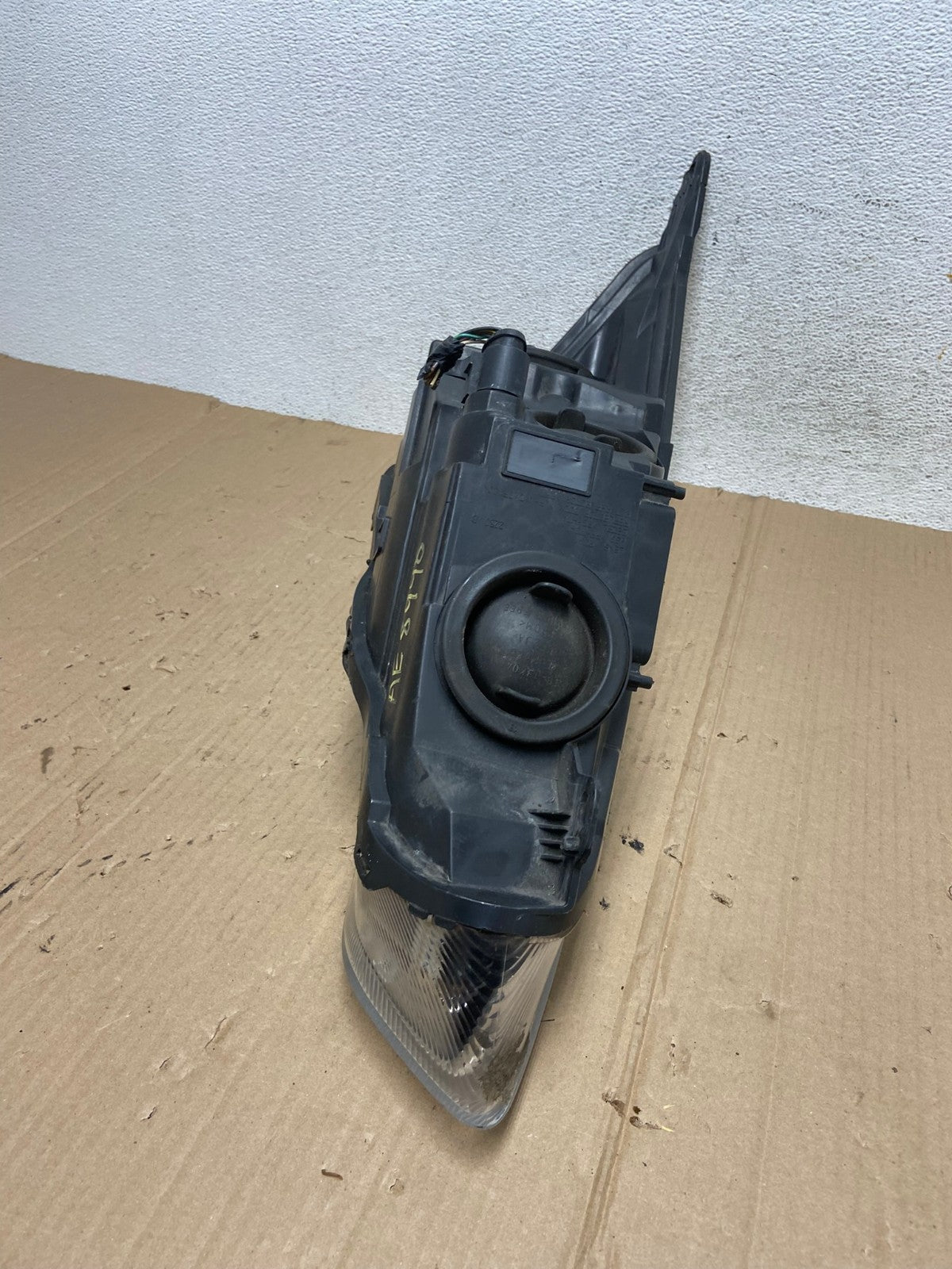 2015 to 2018 Ford Focus Left Driver LH Side Headlight AE8998 LK8