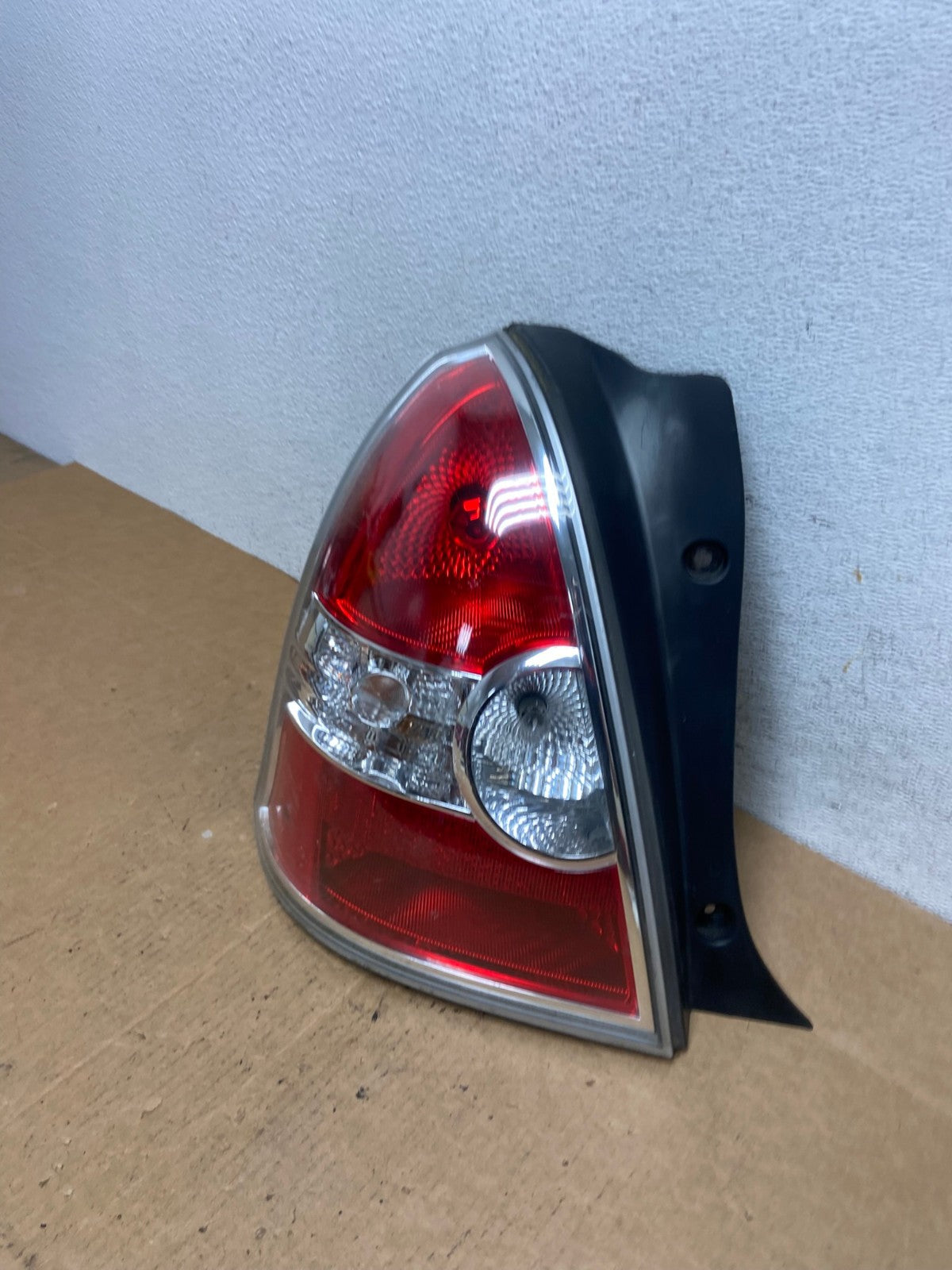 2007-2011 Hyundai Accent Hatchback Left Driver LH Side Tail Light AD4645 LK1
