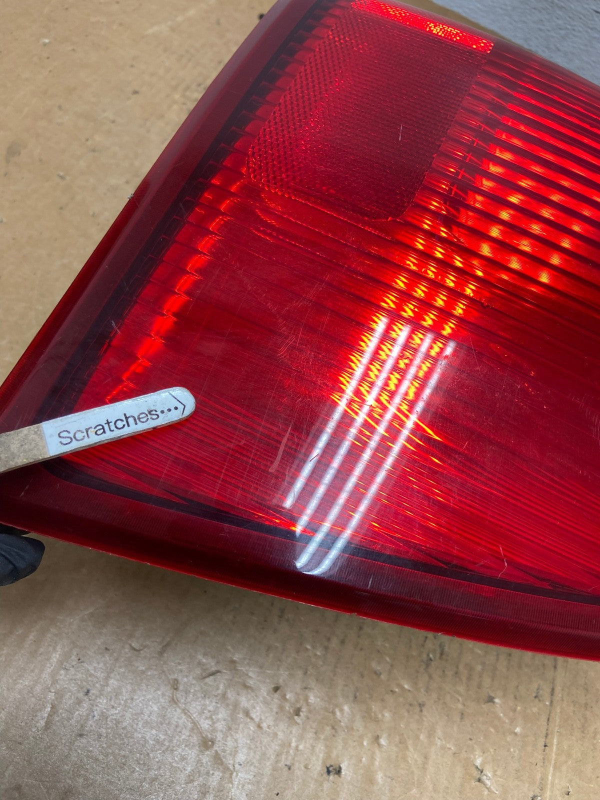2003 to 2006 Lincoln Navigator Right Passenger Side Tail Light AE0295 LK3