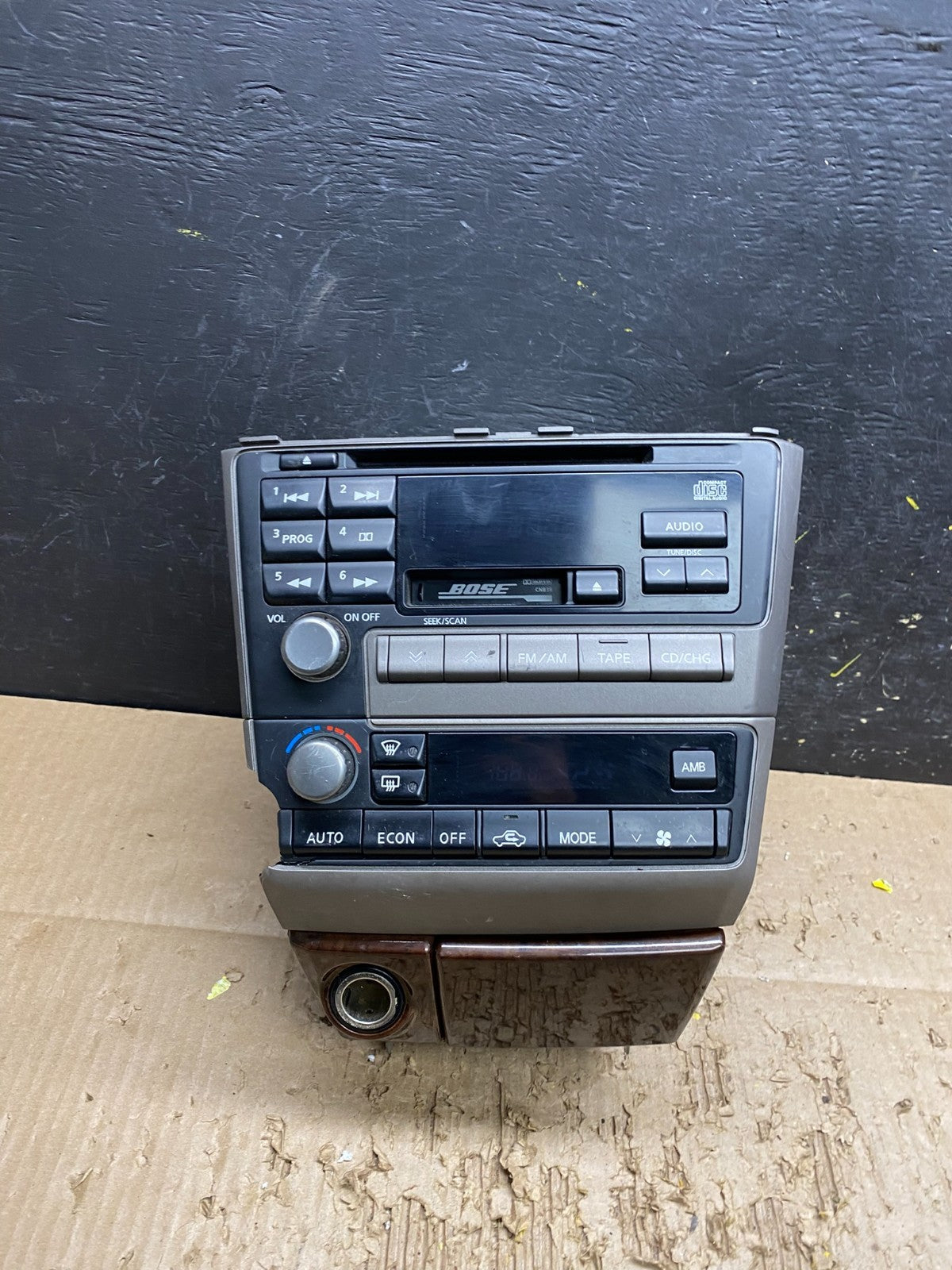 2000 to 2001 Infiniti i30 Bose Radio AM/FM Casette Climate Control W0002 DG0