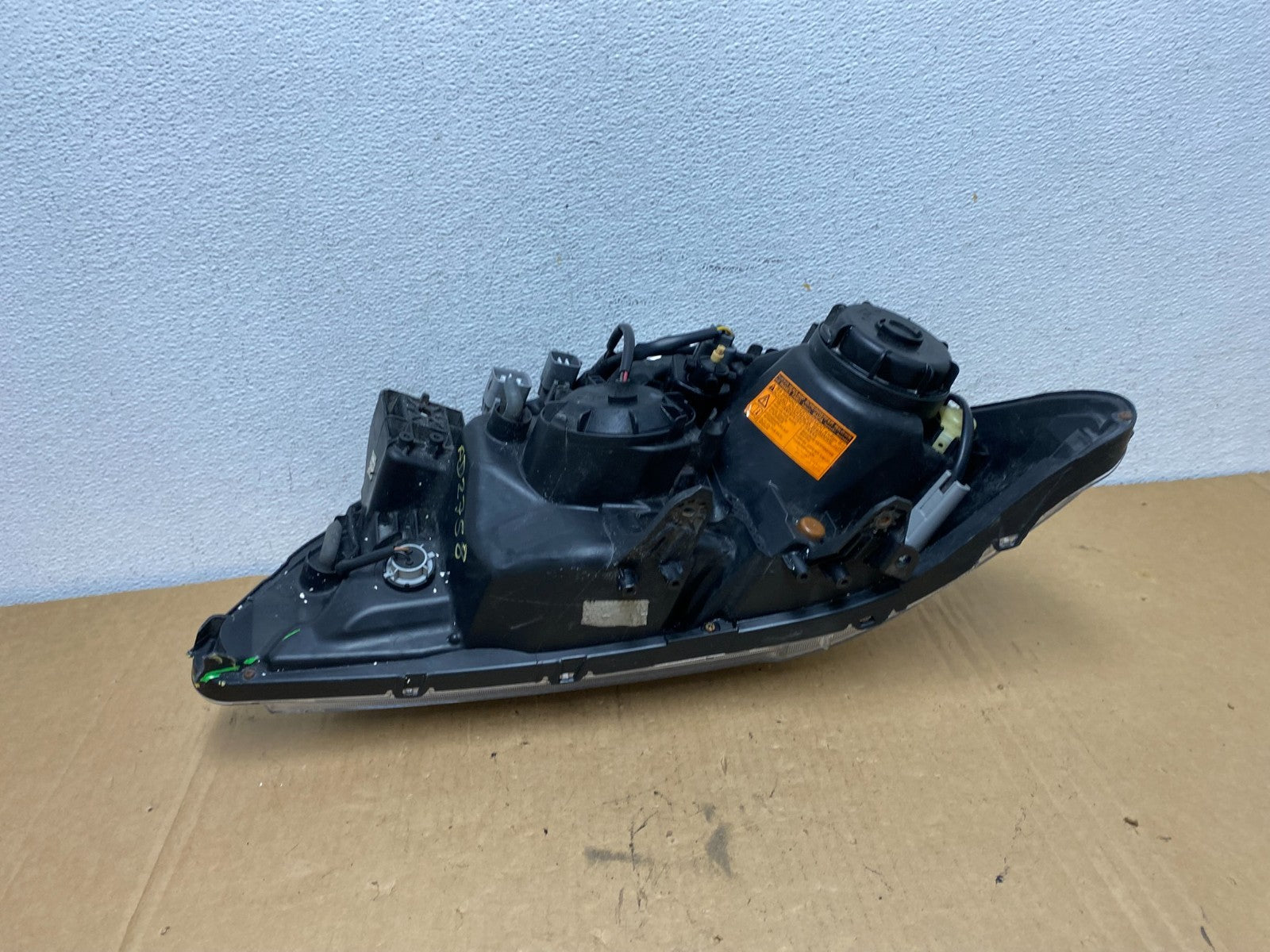 2011 - 2019 Mitsubishi Outlander Sport Left Driver Xenon Headlight AD2758 DW6