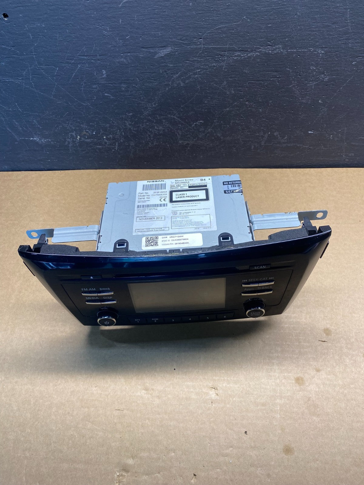 2014 to 2016 Nissan Rogue AM FM XM Radio CD Player Screen Receiver AC8049 DG6