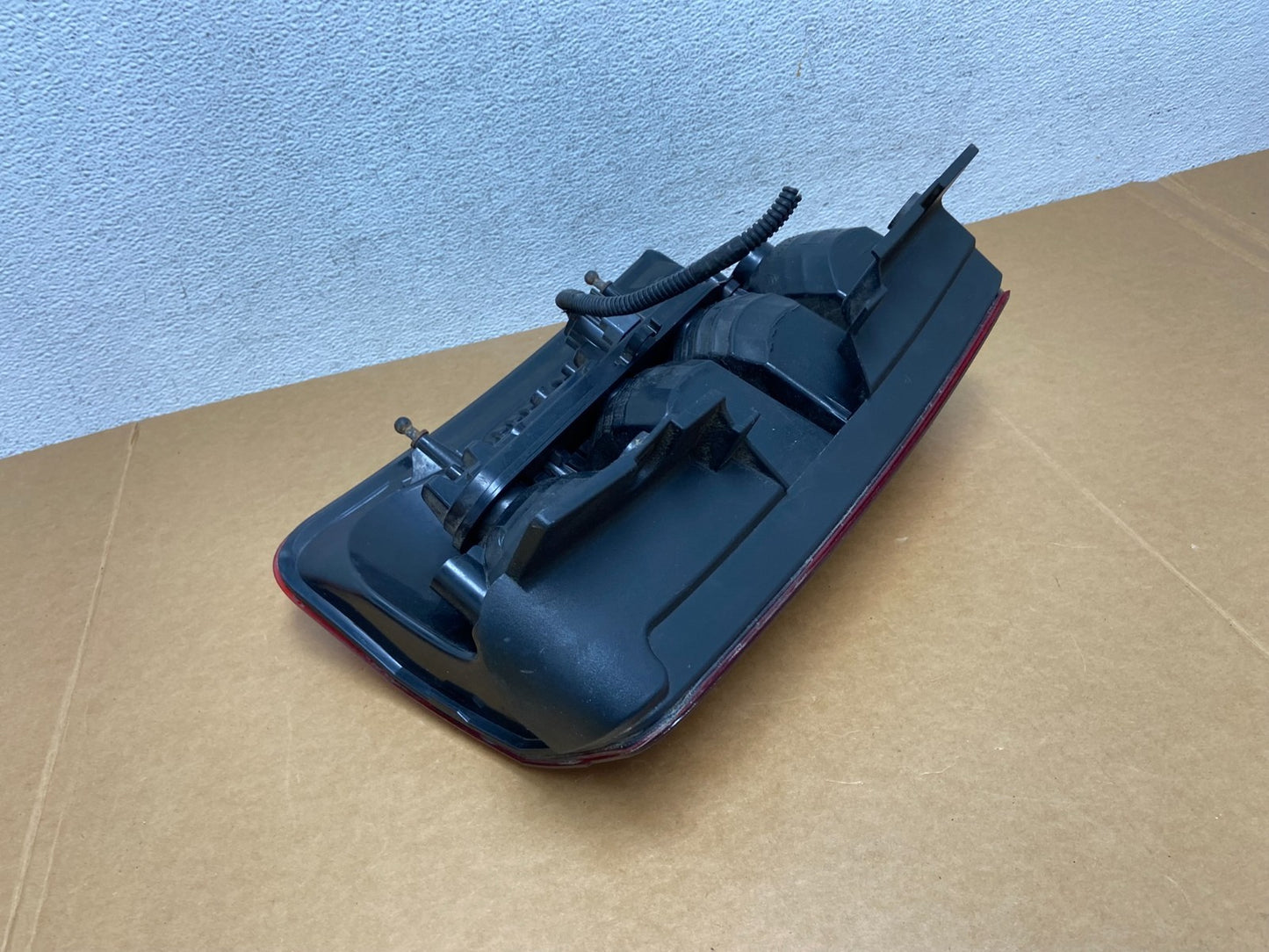 2008 to 2012 Jeep Liberty Left Driver Side Lh Tail Light AD8883 DW6