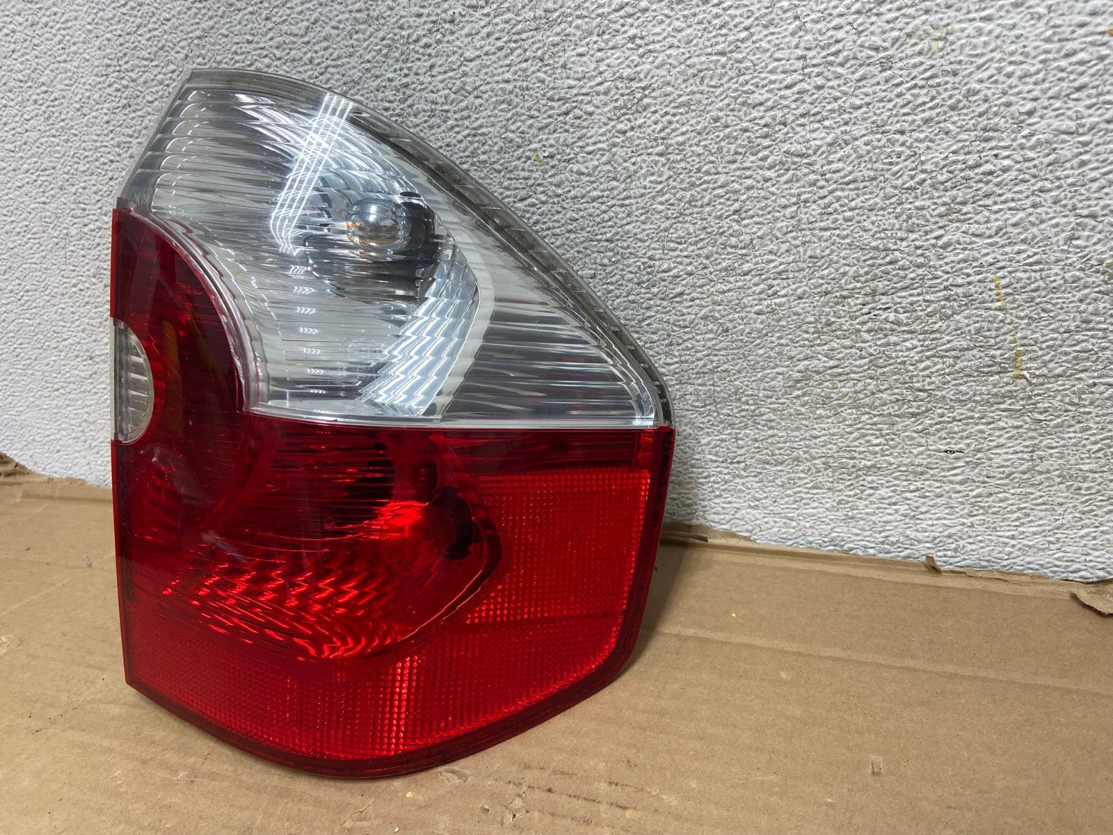 2004 2005 2006 Bmw X3 Right Passenger Rh Side Tail Light AG9215 LK1