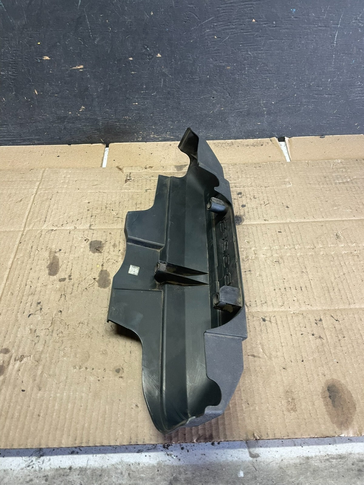 2008 to 2008 Audi A6 3.2L Engine Motor Cover M2750 PS7