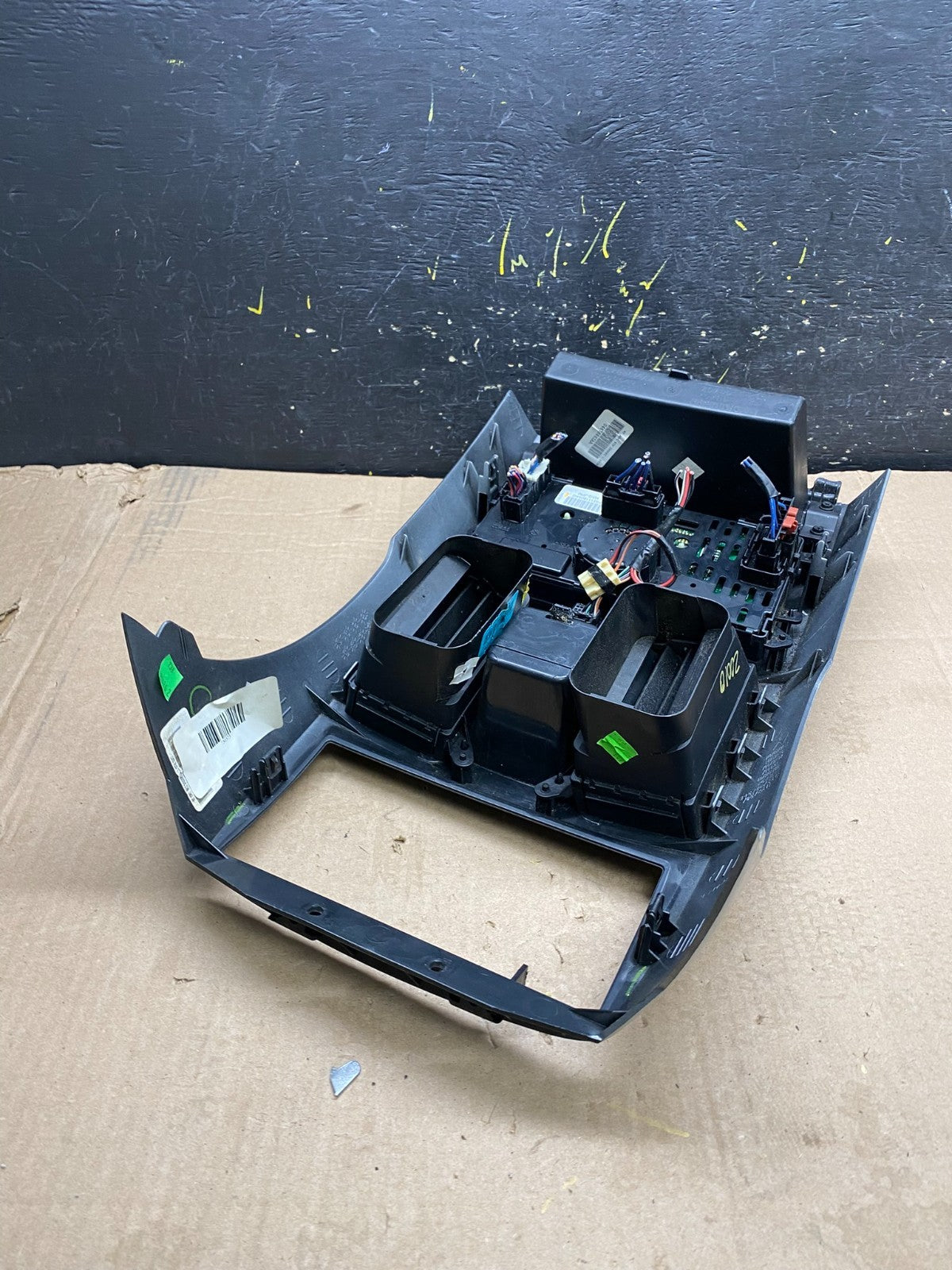 2008-2010 Dodge Grand Caravan  A/C Climate Control Unit Bezel Trim Oem Z0010 DG7
