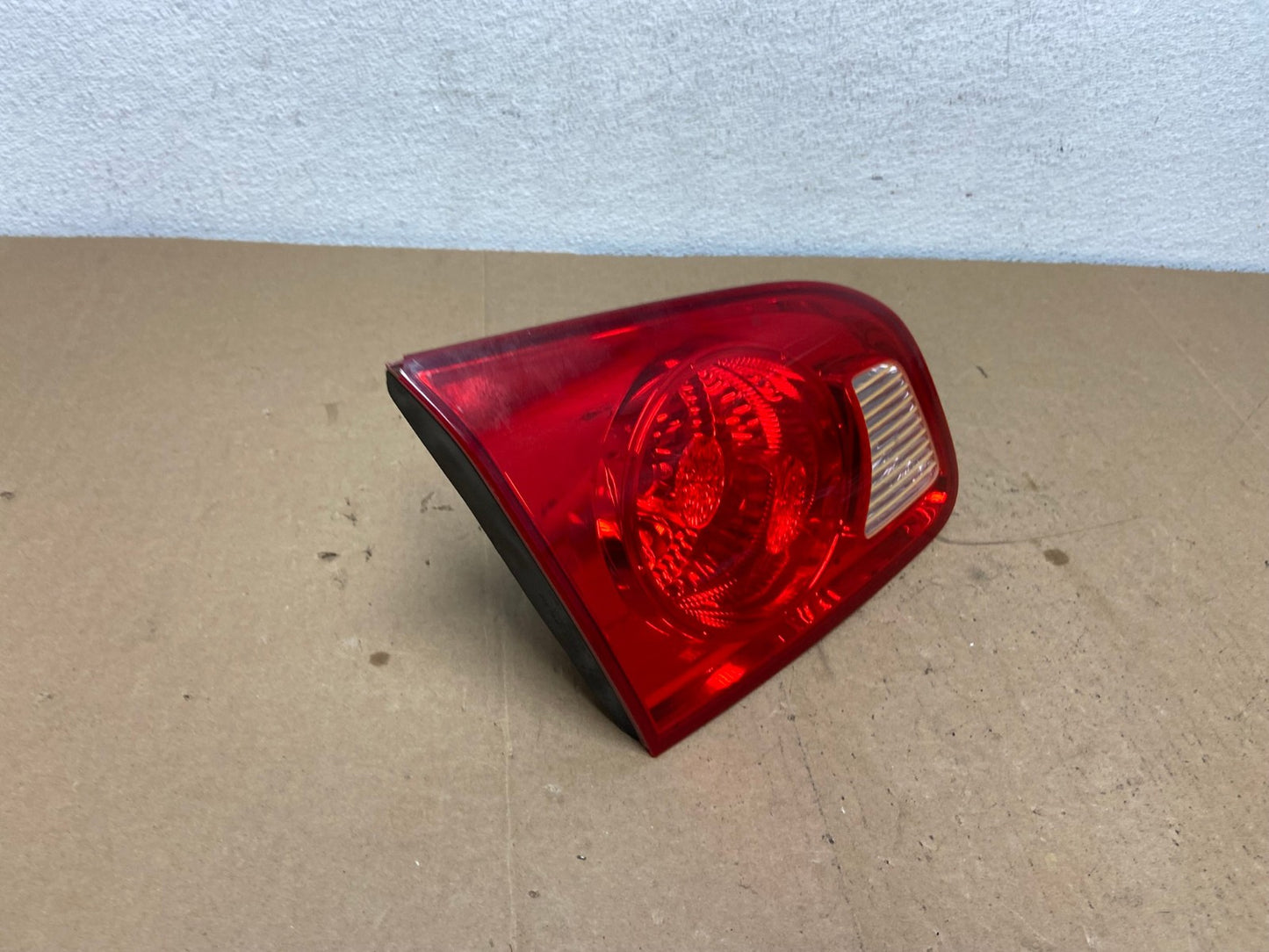 2007 2008 2009 Hyundai Santa Fe Left Driver LH Tail Light Inner Oem AC5688 LK2