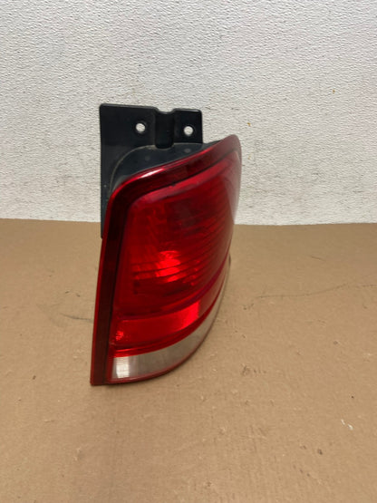 2004 to 2007 Ford Freestar Right Passenger RH Side Tail Light AD6437 LK2