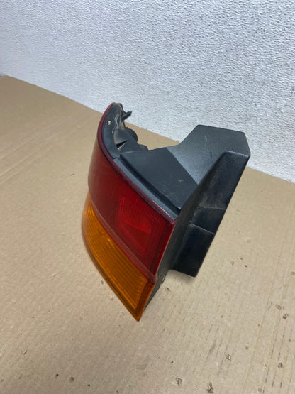 2002 2003 2004 Honda Odyssey Left Driver LH Side Tail Light AE9477 LK1