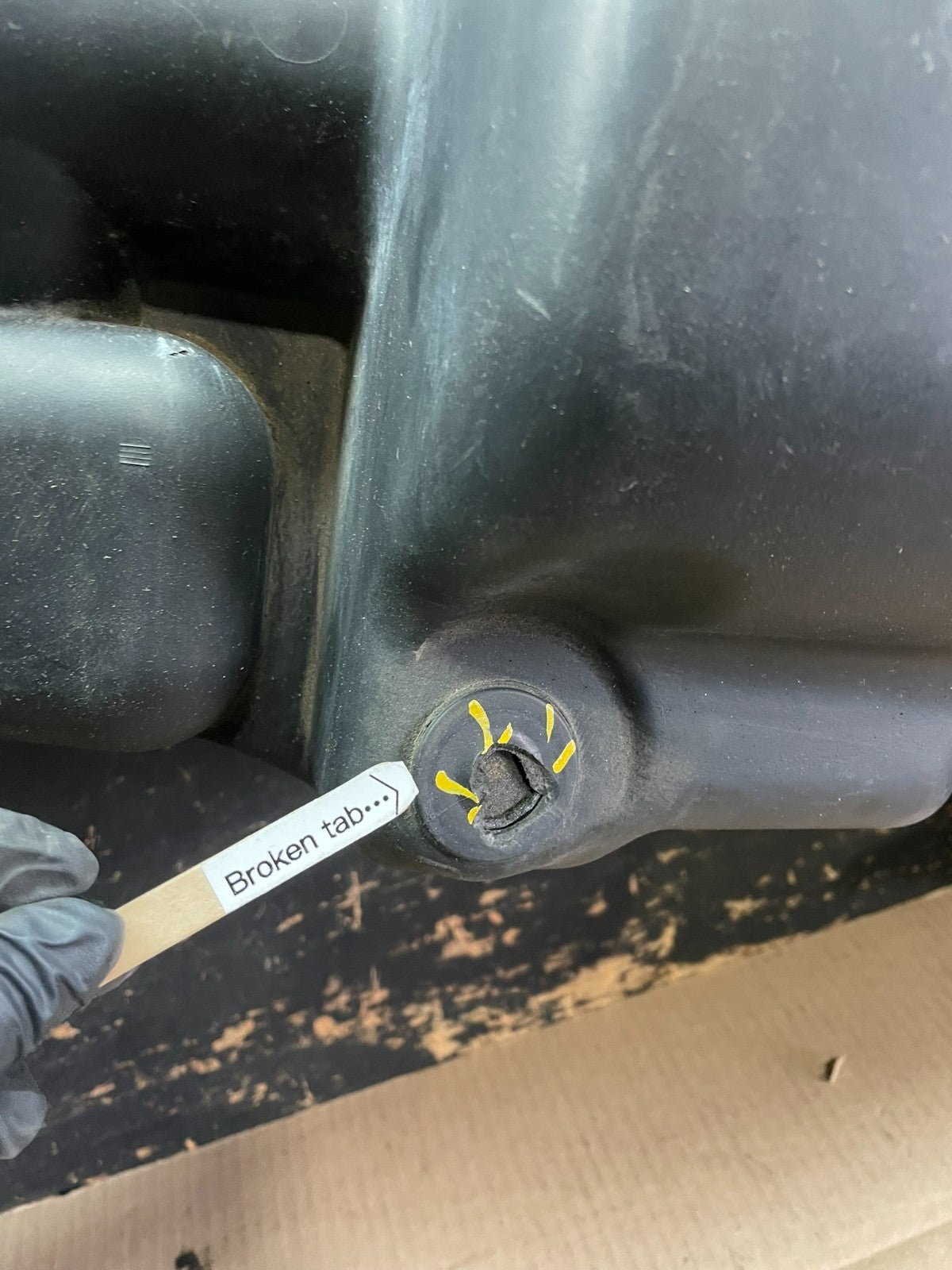 2011 - 2013 Dodge Durango 3.6L Resonator Air Intake Tube Z8349 DG8