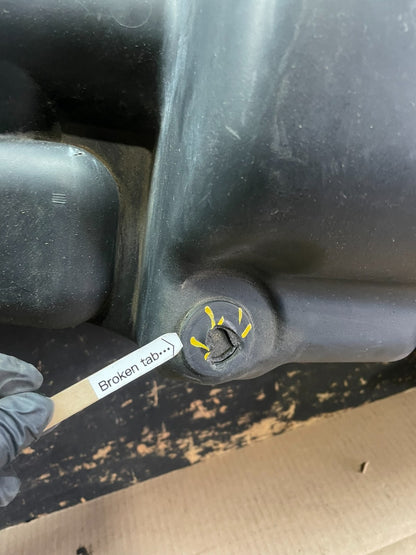 2011 - 2013 Dodge Durango 3.6L Resonator Air Intake Tube Z8349 DG8
