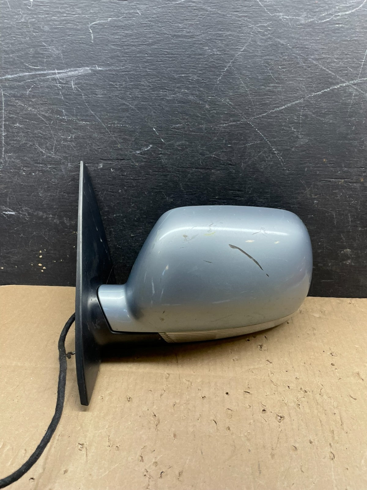 2004 to 2007 Volkswagen Touareg Left Door Power View Door Mirror OEM Q6368 DG0