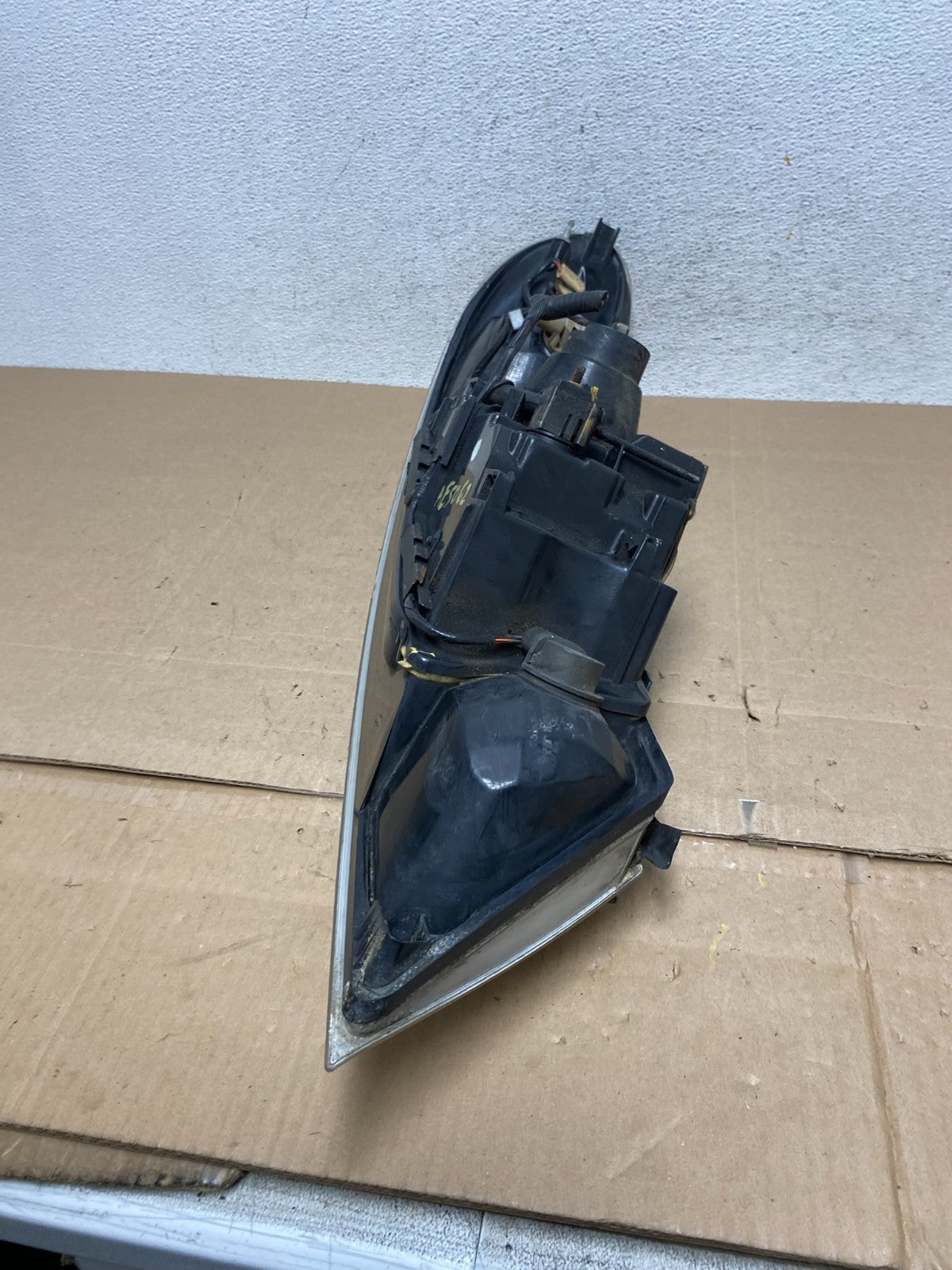 1999 to 2002 Lincoln Continental Left Driver LH Side Headlight AE5062 DW5