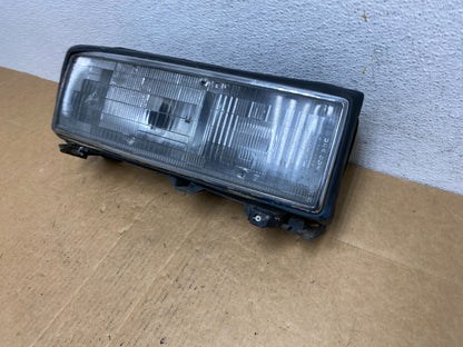 1988 to 1991 Cadillac Seville Eldorado Right Passenger Side Headlight AD4526 DW1