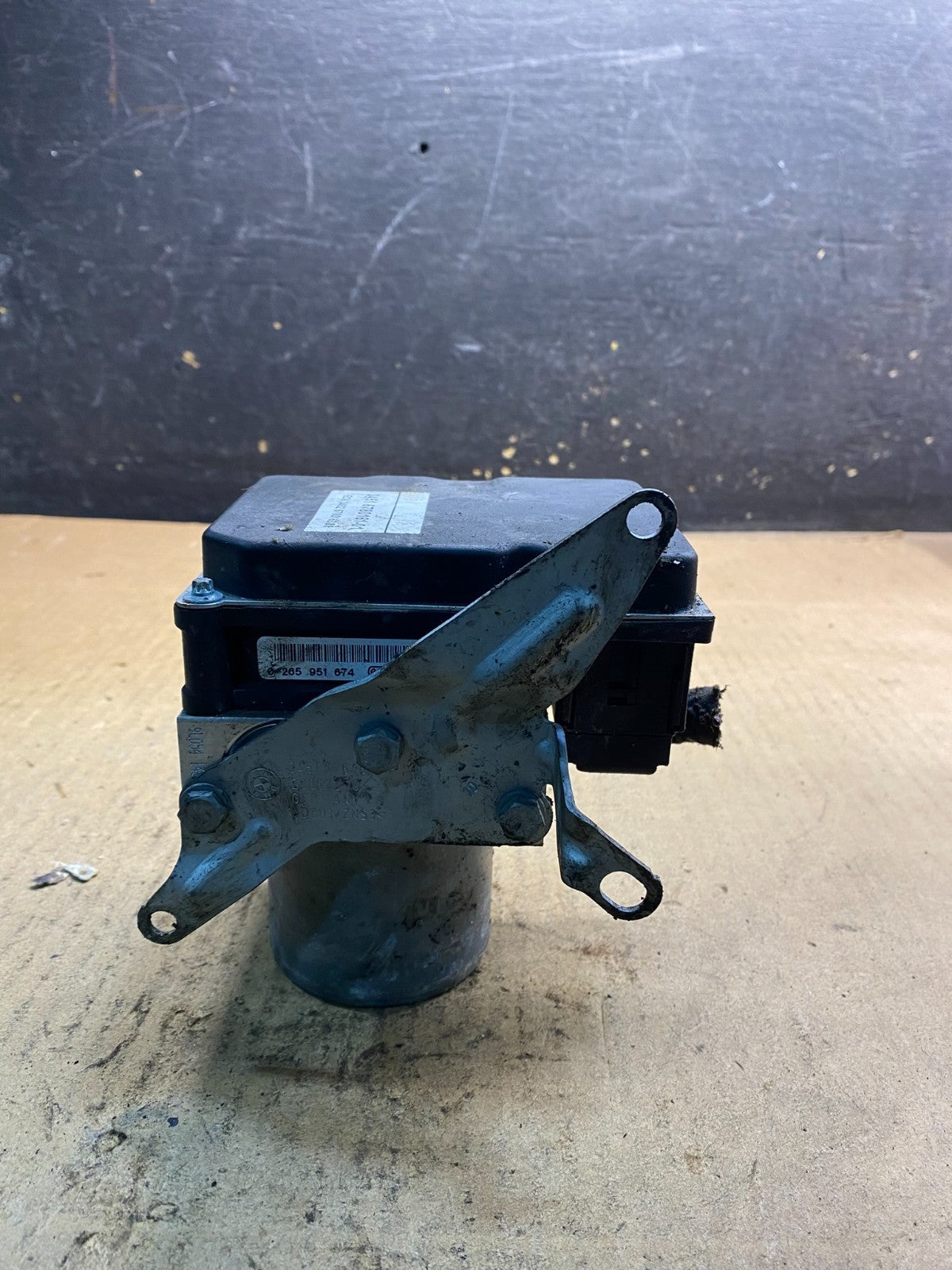 2007 to 2013 BMW 335i ABS Anti-Lock Brake Pump 6768550 OEM Z2398 DG2