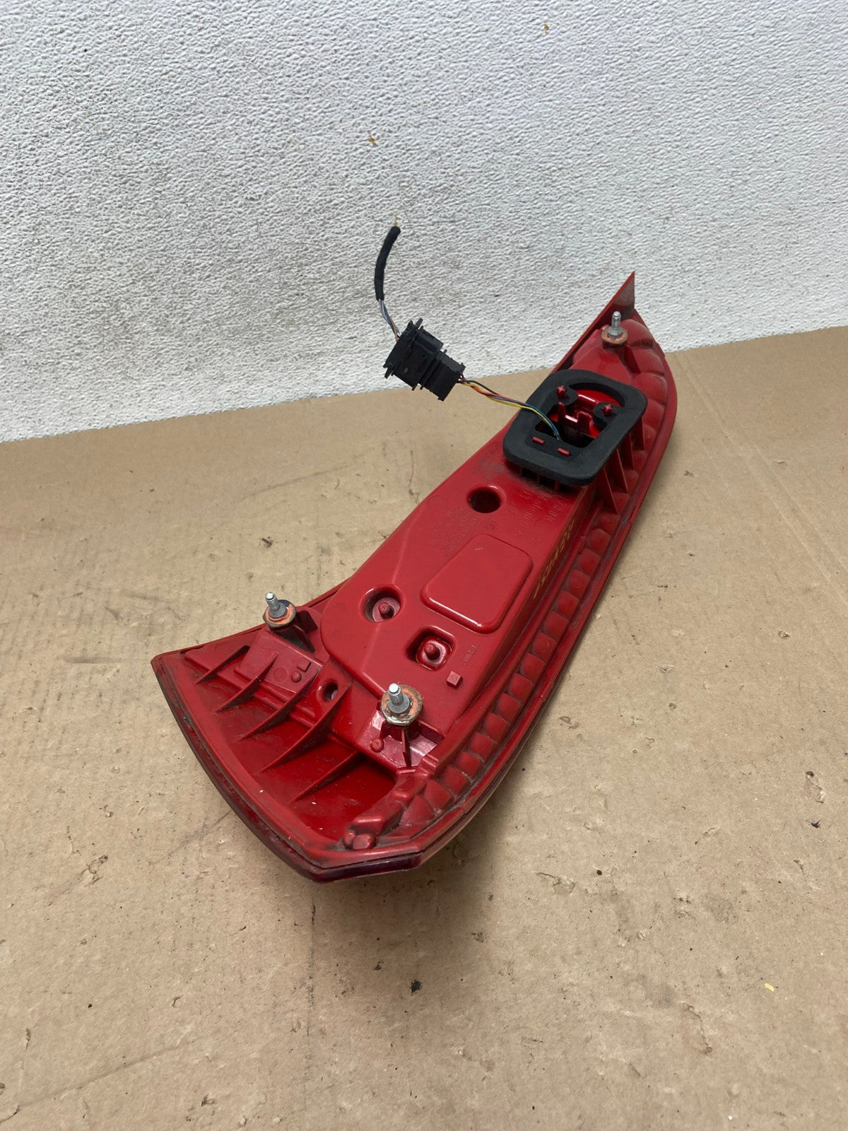 2009 to 2012 Audi Q5 Left Driver LH Side Tail light AG4739 LK5