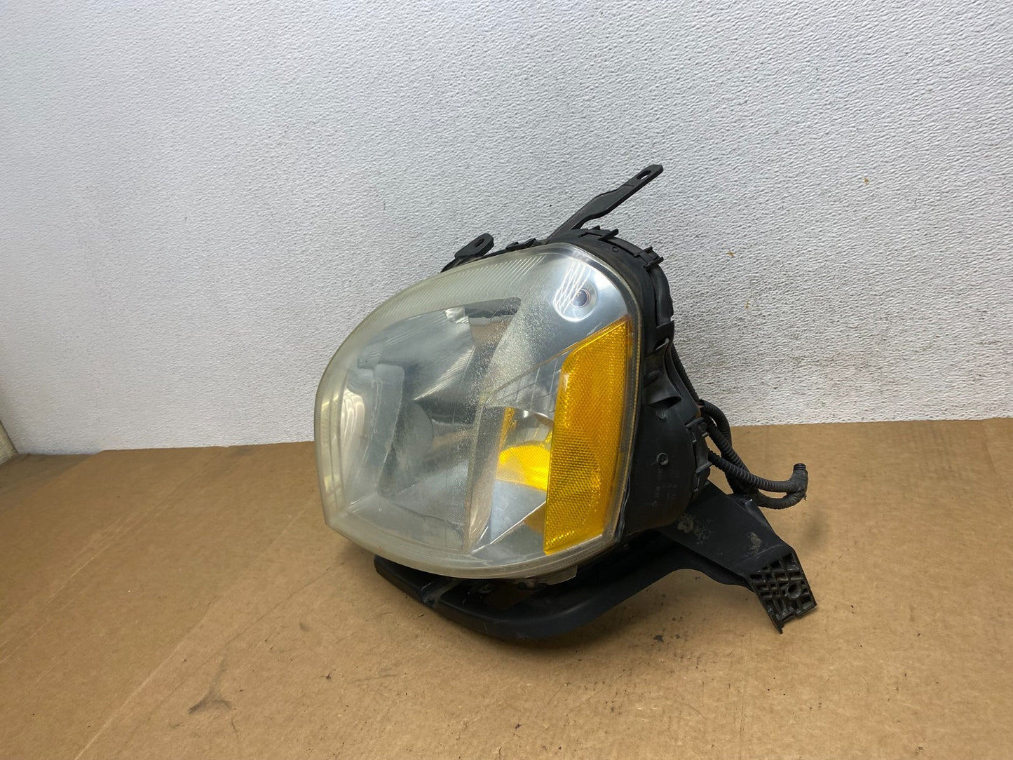 2005 2006 2007 Mercury Montego Left Driver LH Side Headlight Xenon HID AE3233 DW1