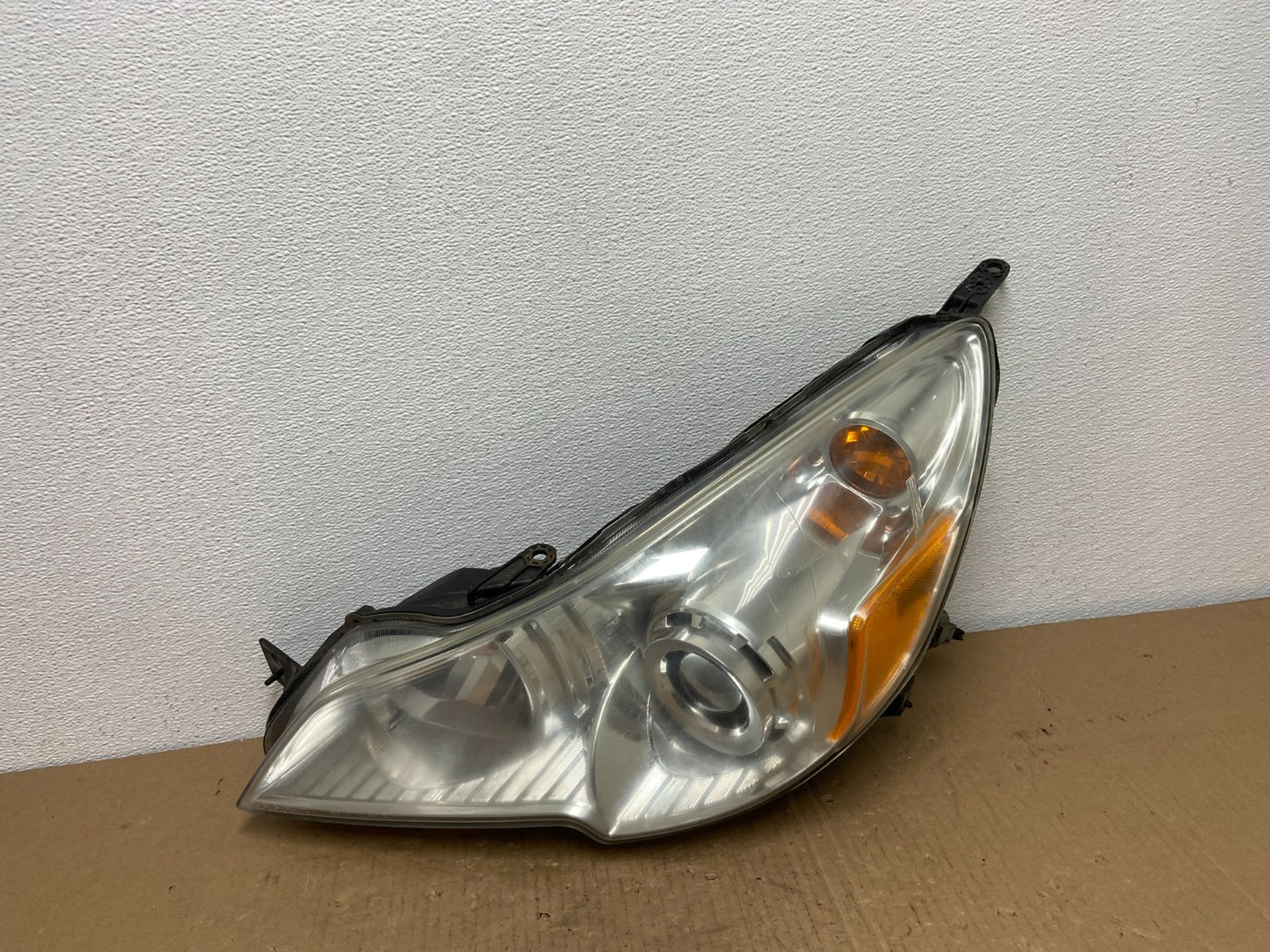 2010 2011 2012 Subaru Legacy Outback Left Driver Halogen Headlight AB6590 DW0
