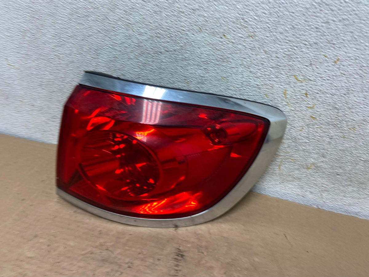2008-2012 Buick Enclave Right Passenger Rh Tail Light AI0912 LK1