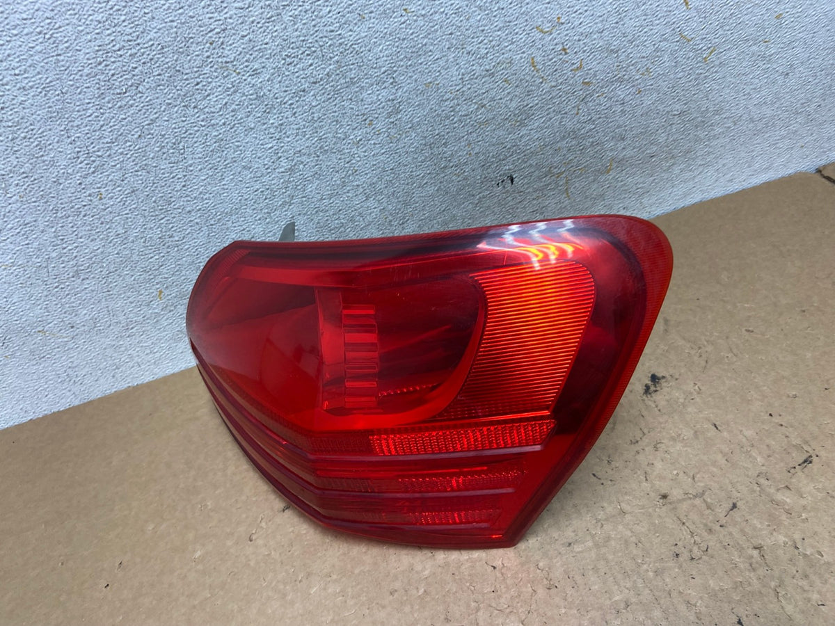 2008 to 2015 Nissan Rogue Right Passenger Rh Side Tail Light AI3660 LK1