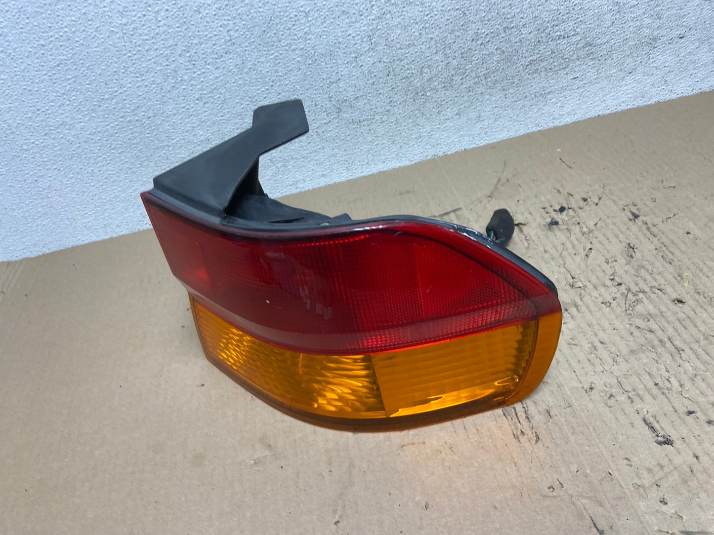 2002 2003 2004 Honda Odyssey Right Passenger Side Tail Light AF5960 LK1