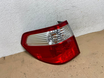 2005 2006 2007 Honda Odyssey Left Driver LH Side Tail Light AE9261 LK2