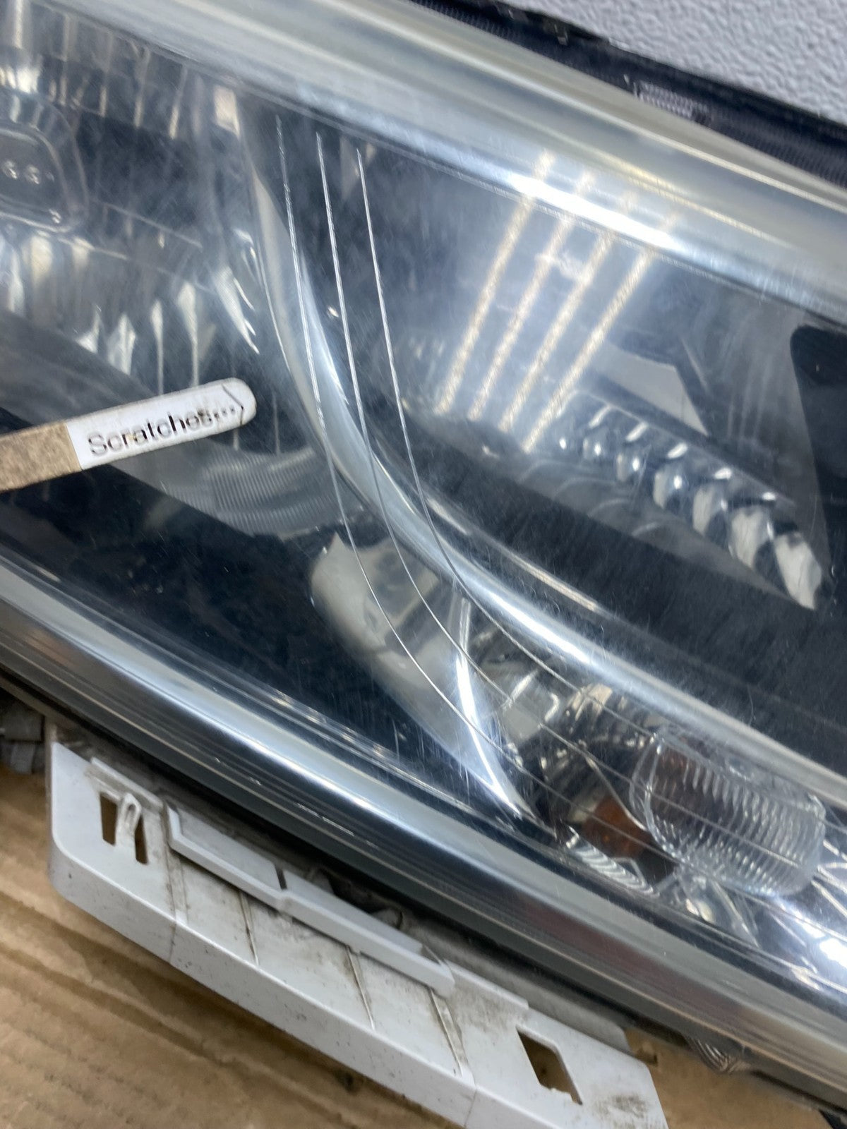 2013 to 2016 Nissan Pathfinder Right Passenger RH Side Headlight AD3953 DW3