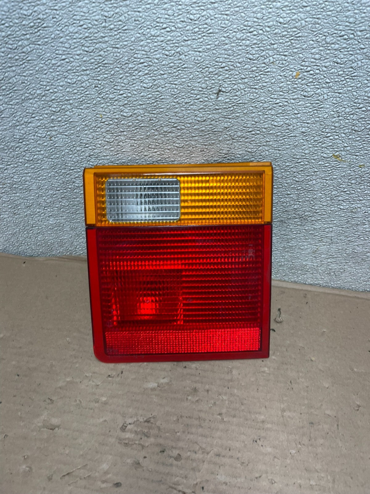 1995 to 1999 Range Rover P38 Right Passenger Side Inner Tail Light Oem AB0065 LK0
