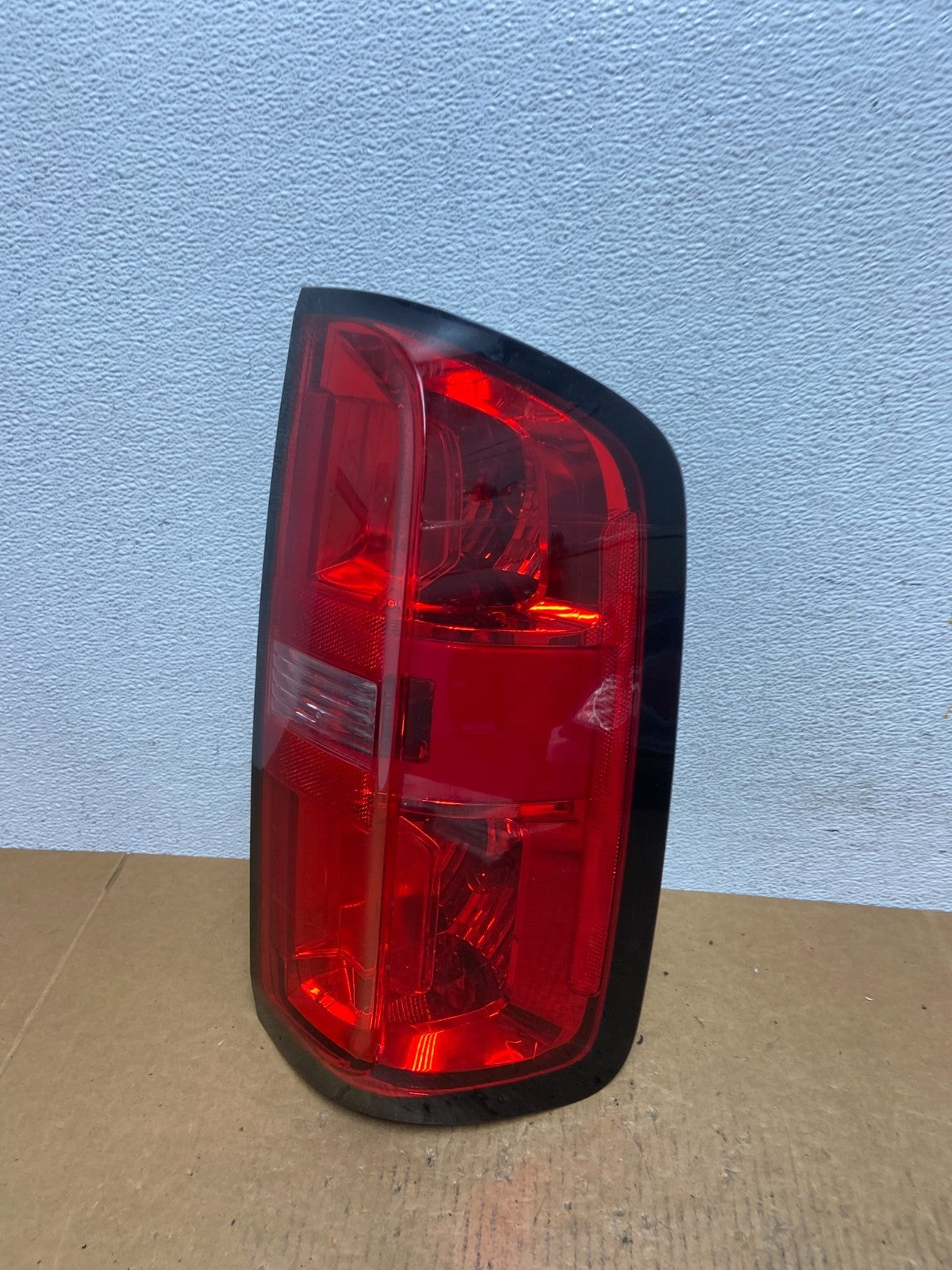 2015 to 2019 Chevrolet Colorado GMC Canyon Left+Right Set Tail Lights AE0621 DG0