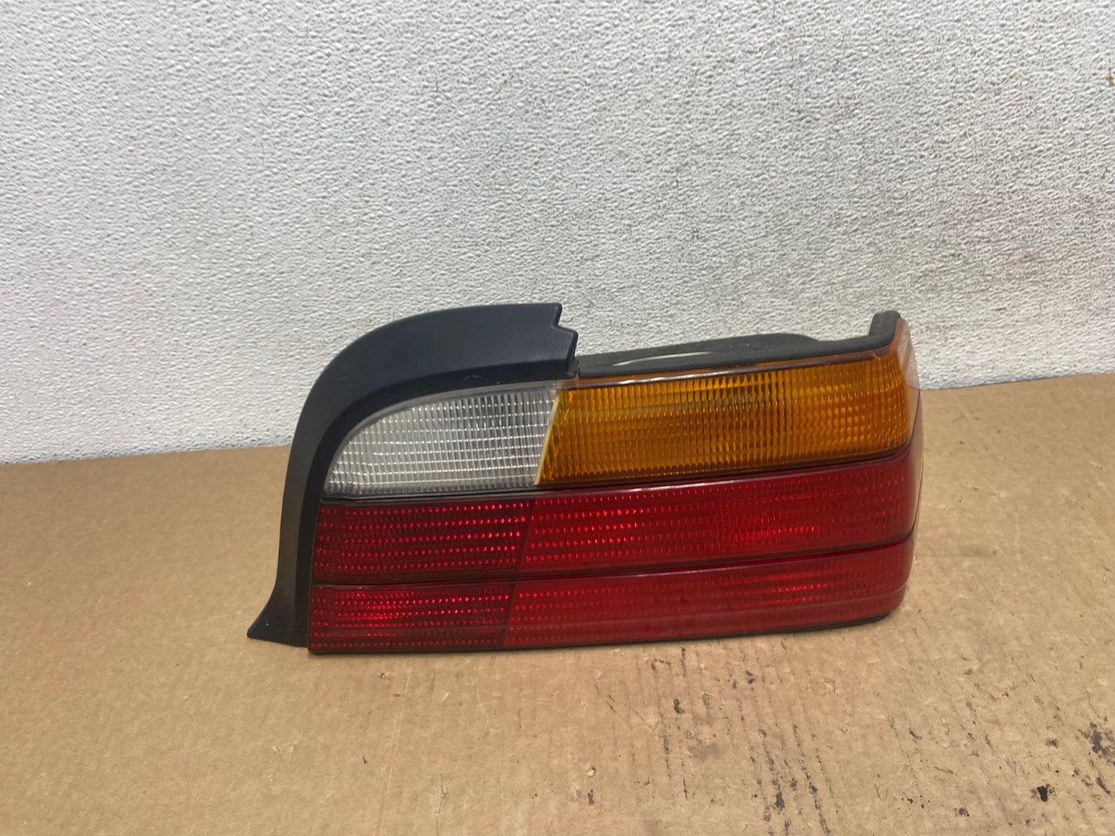 1992 to 1998 BMW 3-Series E36 M3 Coupe Right Passenger RH Tail Light AG2327 LK0