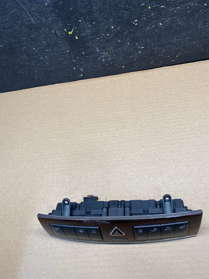 2005-2009 Mercedes W209 CLK350 CLK550 Door Lock ESP Hazard Control S2538 DG3