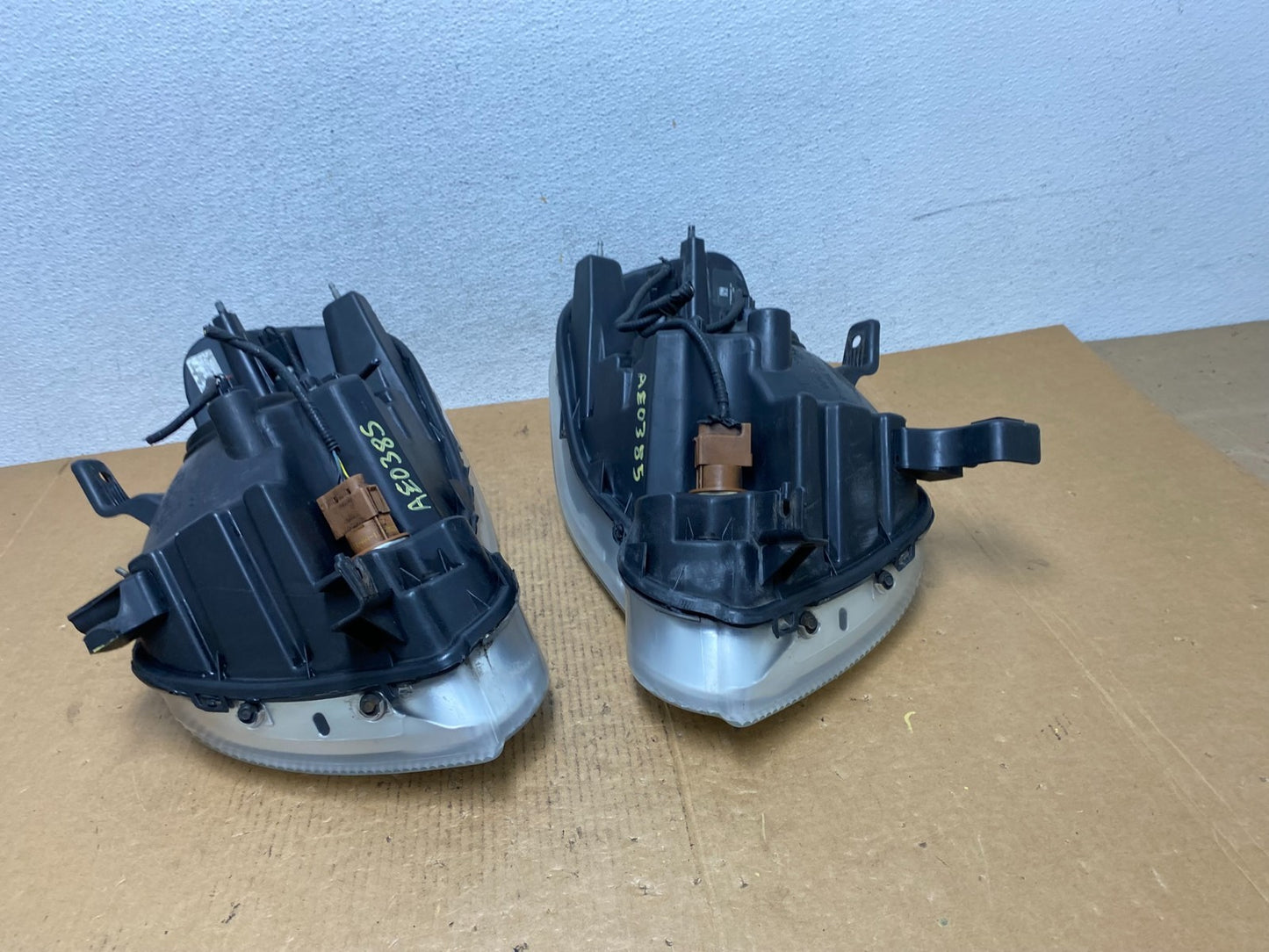 2006 2007 2008 2009 2010 Ford Explorer Left+Right Set Headlights AE0385 DW11