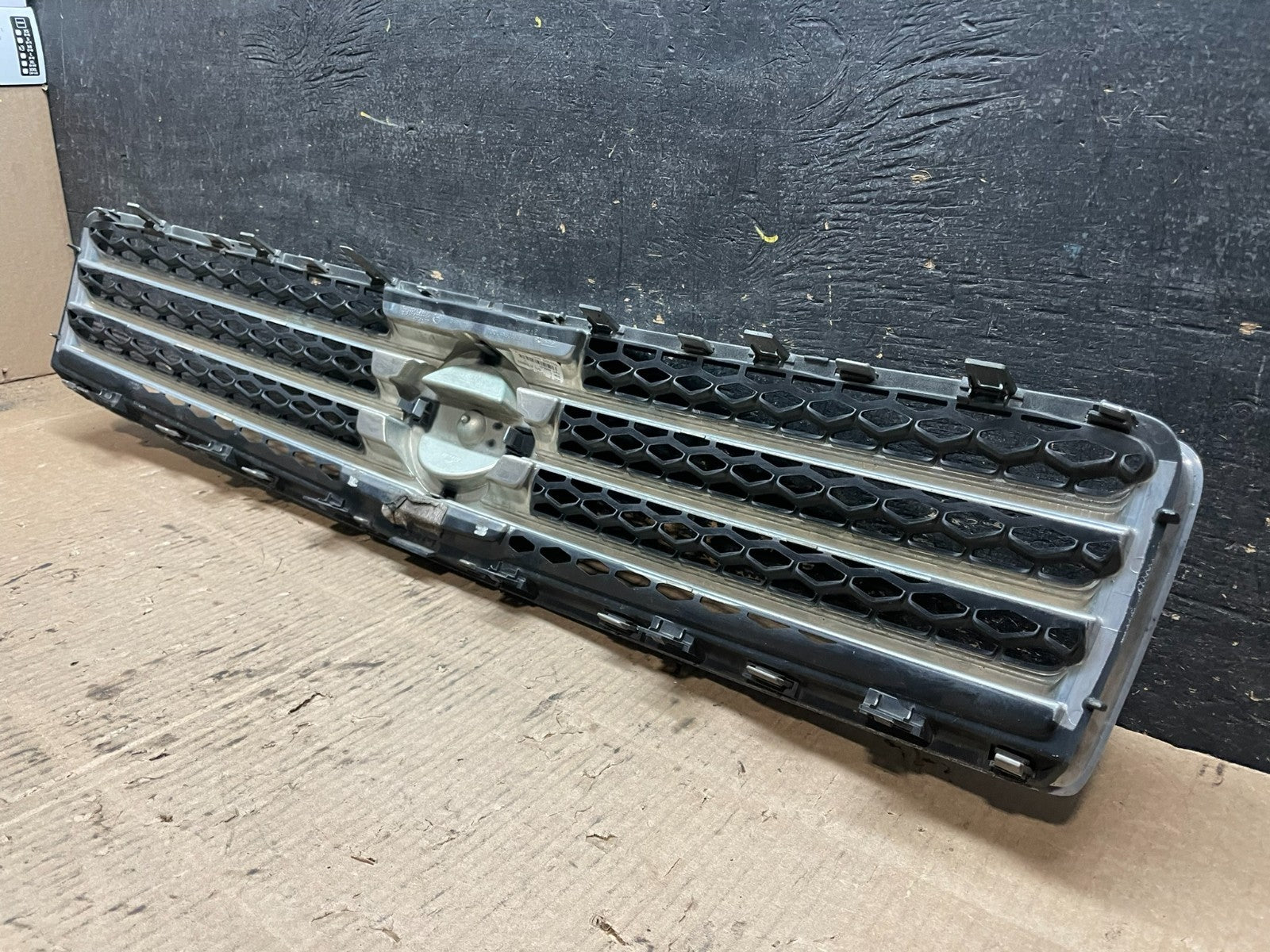 2009 to 2011 Nissan Maxima Front Upper Grill Grille 62070-9N00A Y1209 DG5